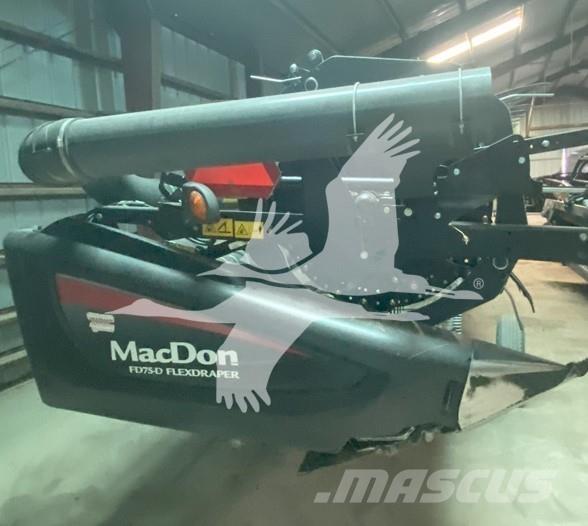 MAC DON FD75D Combine harvester heads