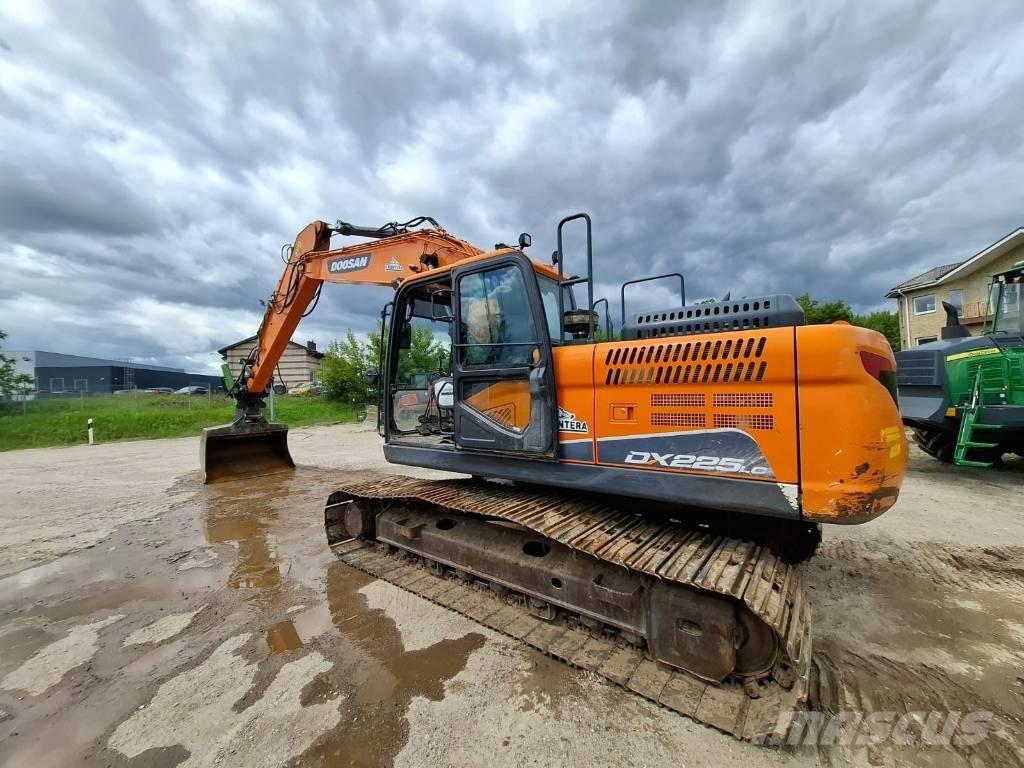 Doosan DX 225 LC-5 Crawler excavators