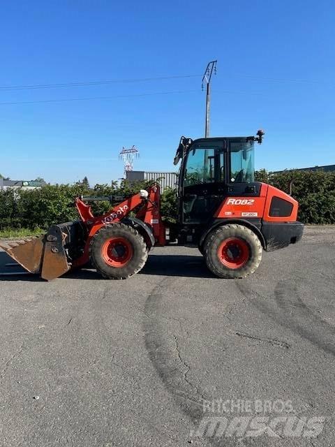 Kubota R 082 Wheel loaders