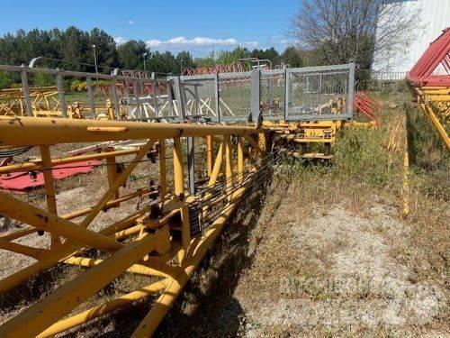 Potain MD 238 J10 Self erecting cranes