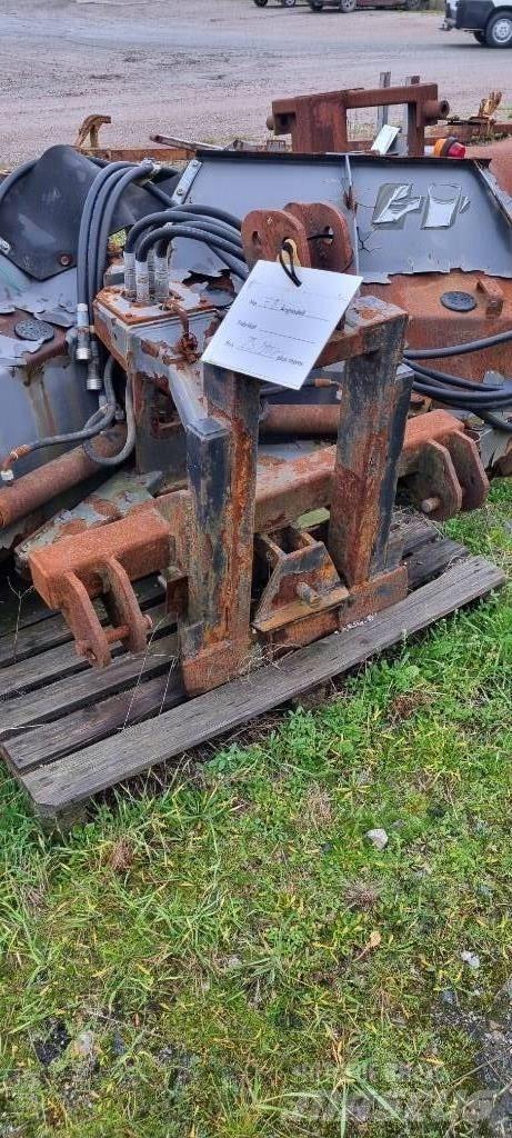 Holms 2,4 Snow blades and plows