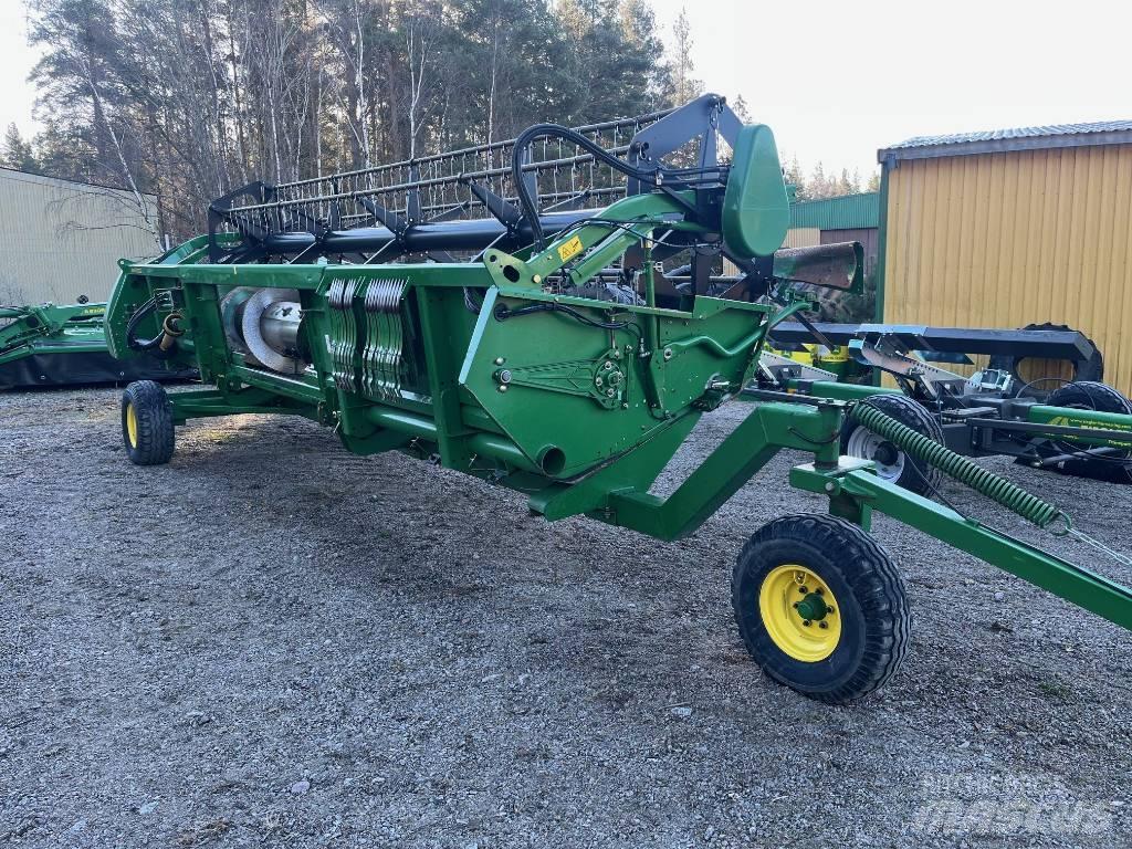 John Deere W540 Combine harvesters