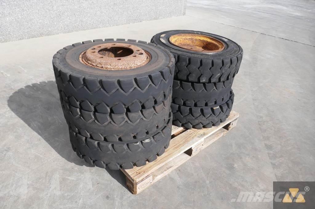 Kenda 7.50-15 Tyres, wheels and rims
