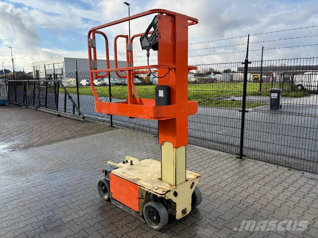 JLG 1230ES Vertical mast lifts