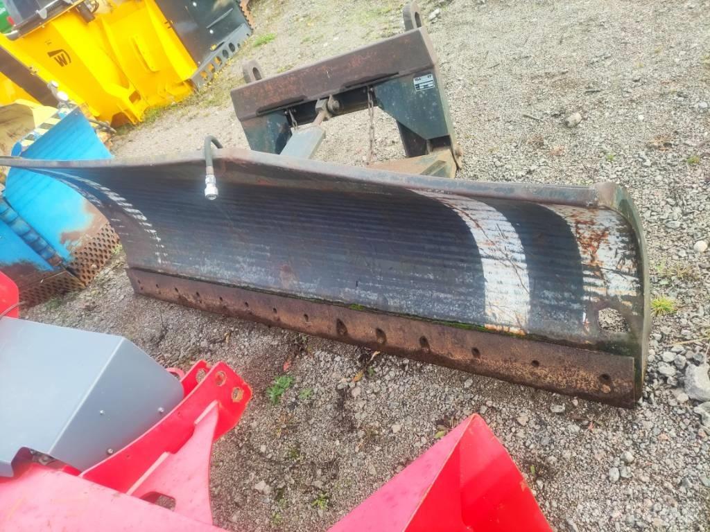 Vila pl280 Snow blades and plows