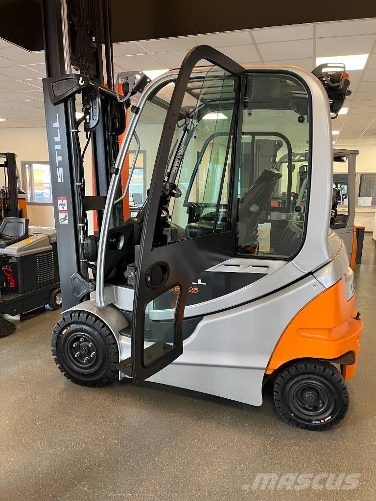 Still RX 60-25 Electric forklift trucks