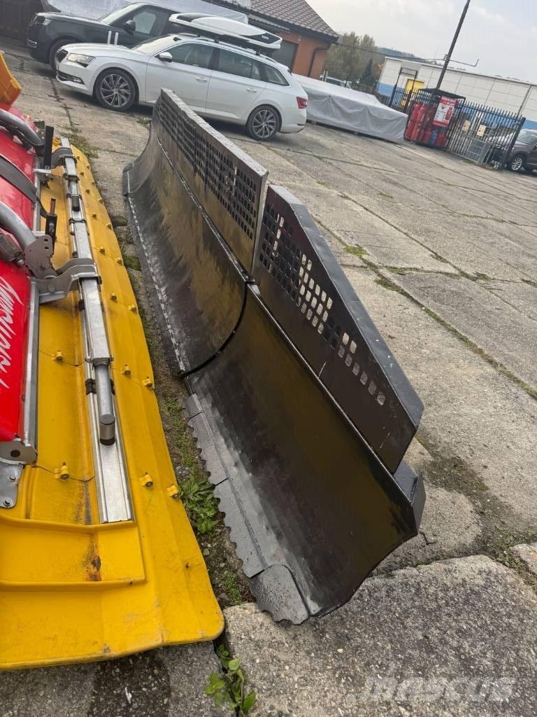 Kässbohrer PB 300 W Snow groomers