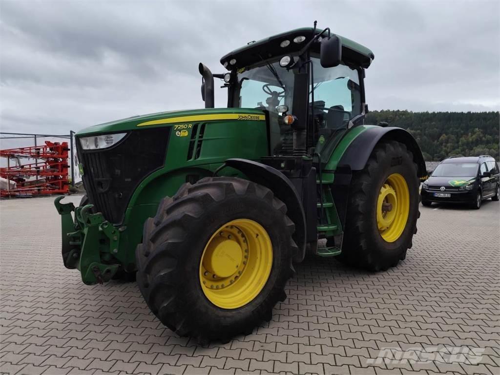 John Deere 7250R Tractors