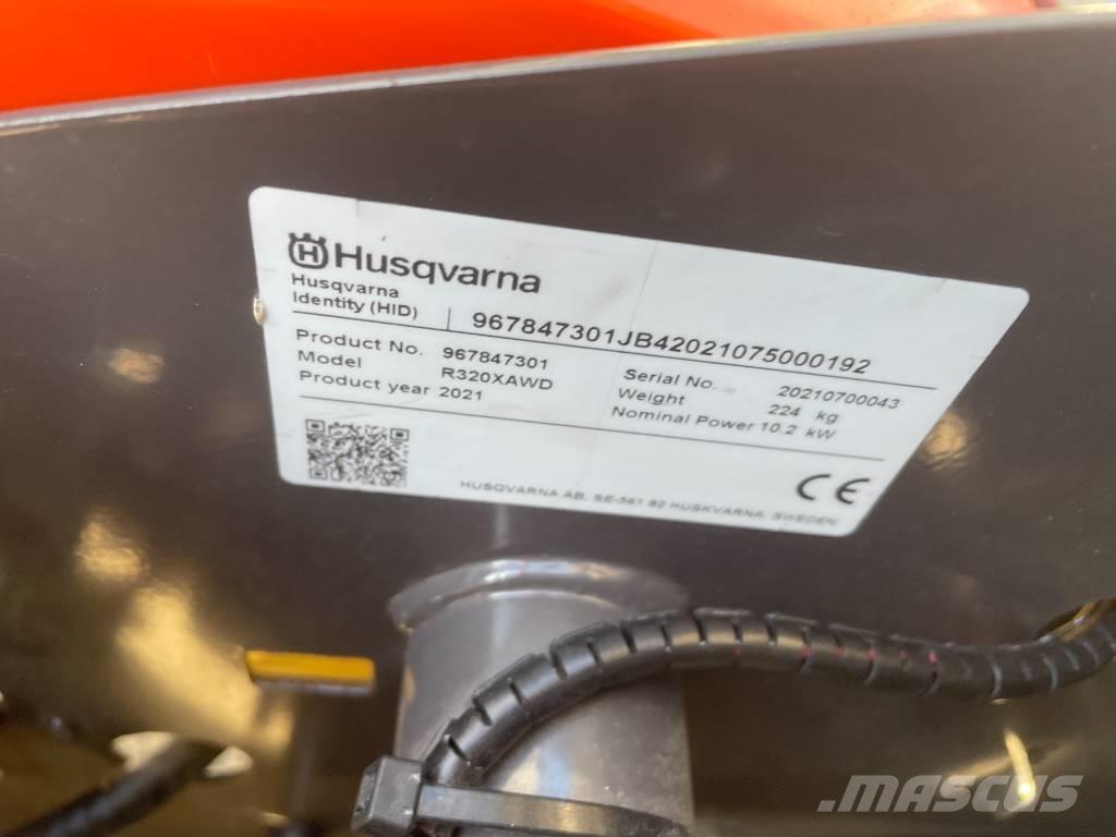 Husqvarna R320X AWD Riding mowers