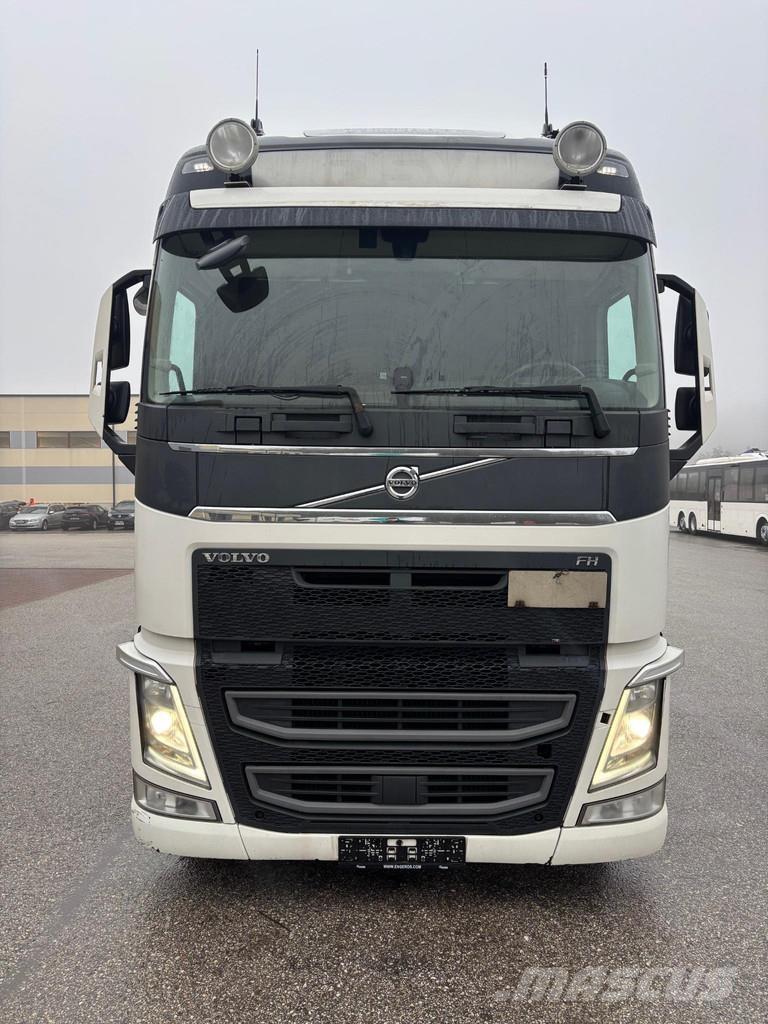 Volvo FH420 XL + VEB Tractor Units