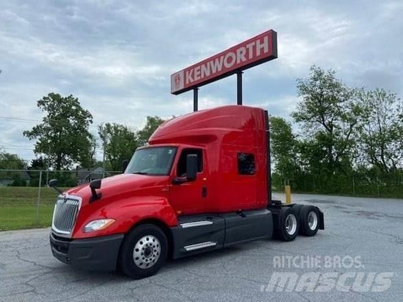 International LT Tractor Units