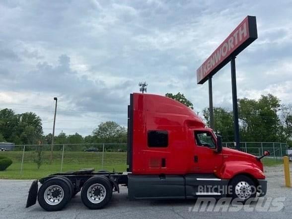 International LT Tractor Units