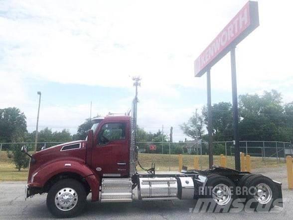 Kenworth T880 Tractor Units