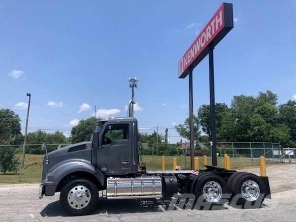 Kenworth T880 Tractor Units