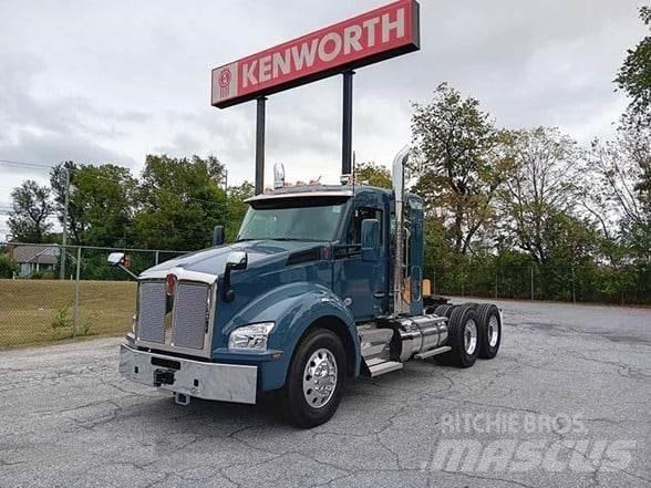 Kenworth T880 Tractor Units