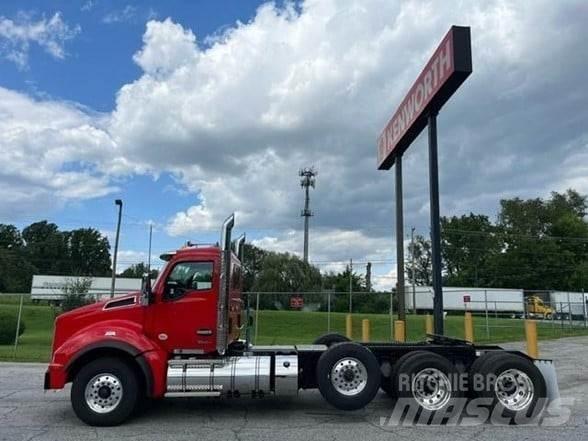 Kenworth T880 Tractor Units