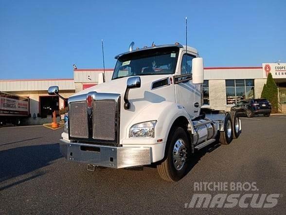 Kenworth T880 Tractor Units