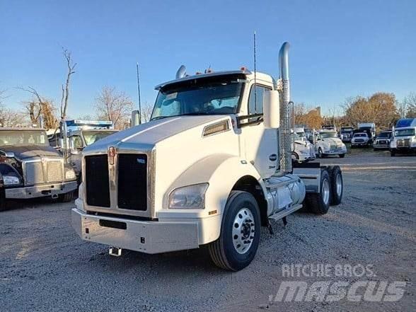 Kenworth T880 Tractor Units