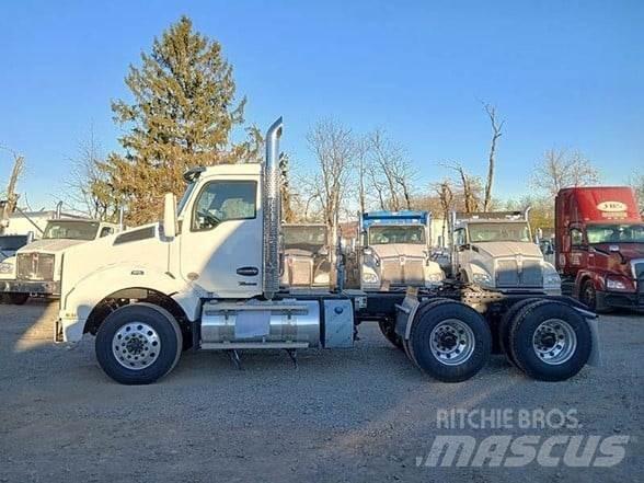 Kenworth T880 Tractor Units
