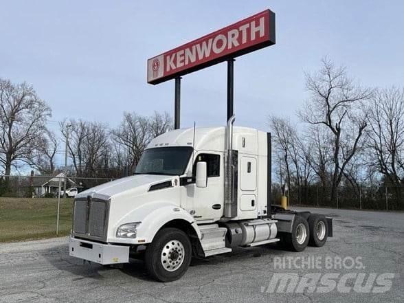 Kenworth T880 Tractor Units