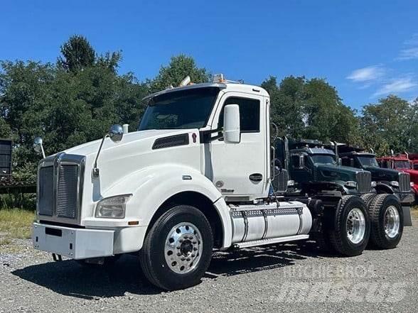 Kenworth T880 Tractor Units