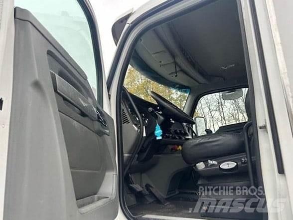 Kenworth T880 Tractor Units