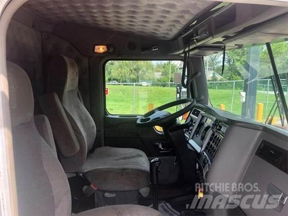 Kenworth W900B Tractor Units