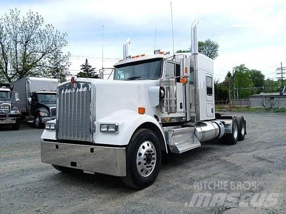 Kenworth W900L Tractor Units