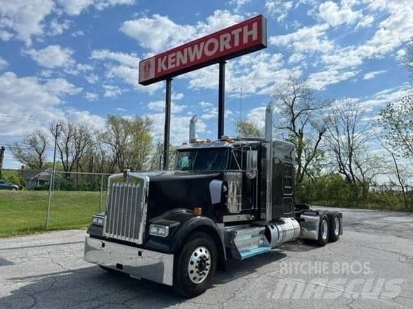Kenworth W900L Tractor Units