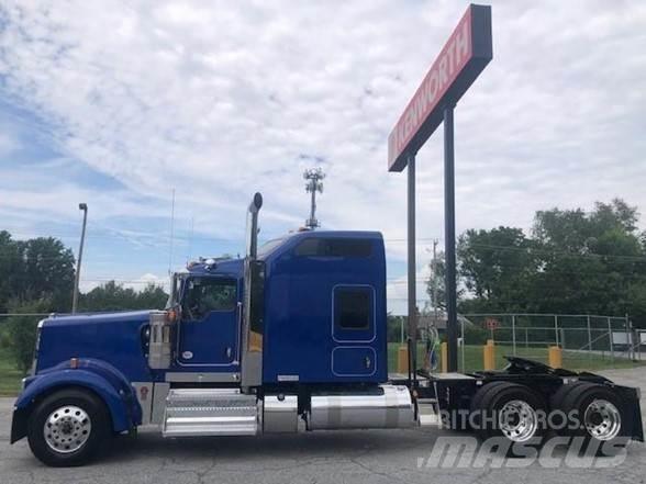 Kenworth W900L Tractor Units