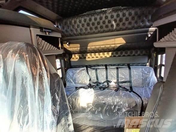 Kenworth W900L Tractor Units
