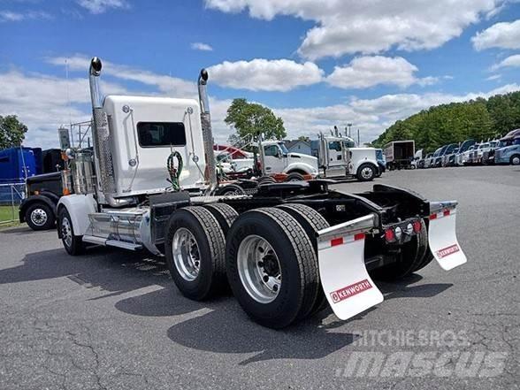 Kenworth W900L Tractor Units