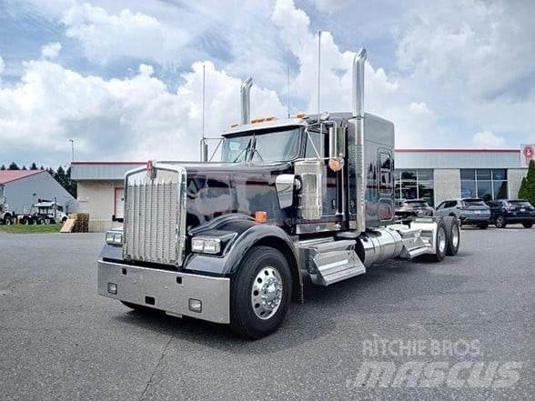 Kenworth W900L Tractor Units
