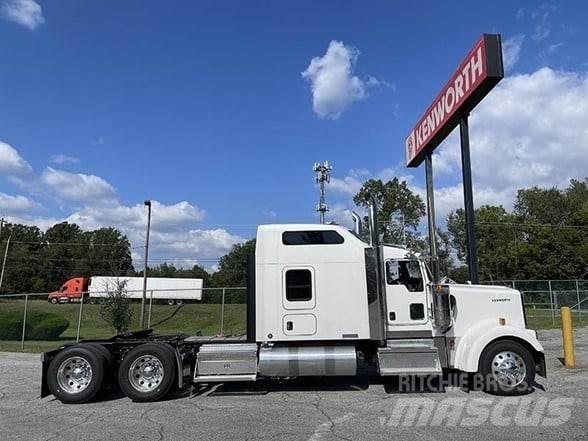 Kenworth W900L Tractor Units