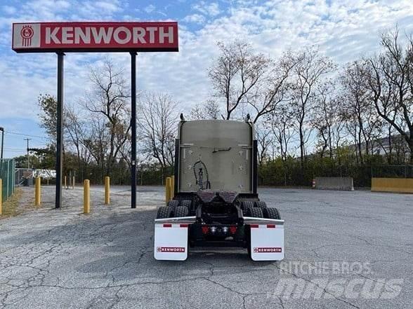 Kenworth W900L Tractor Units