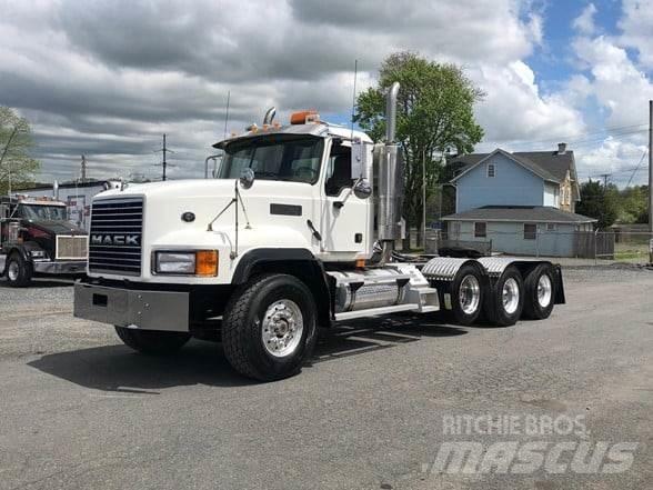 Mack CL733 Tractor Units