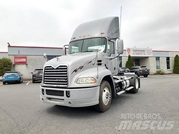 Mack PINNACLE CXU612 Tractor Units