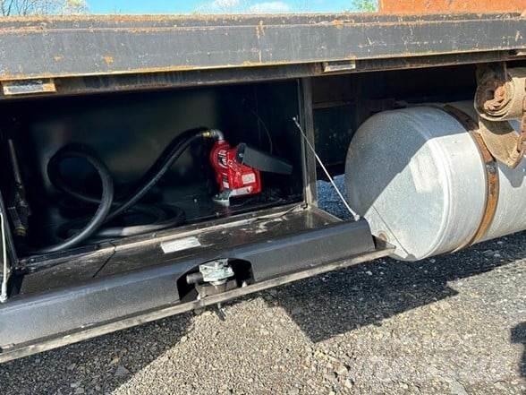 Peterbilt 330 Flatbed / Dropside trucks
