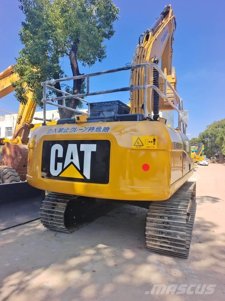 CAT 320 D2 Crawler excavators
