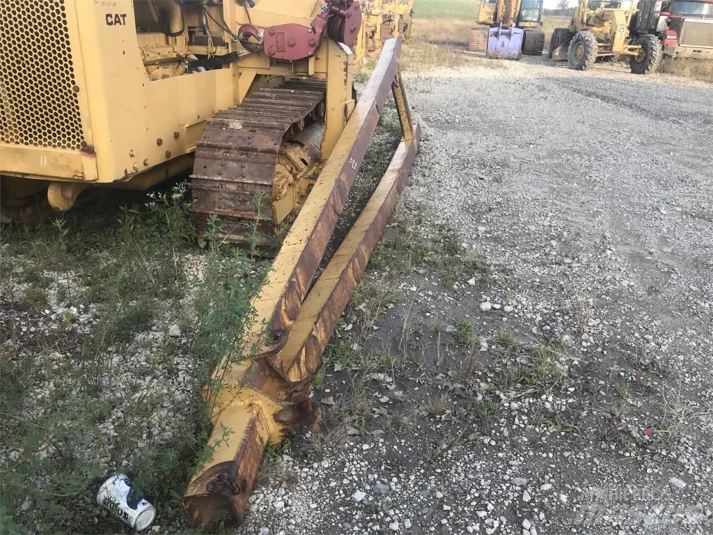CAT 561 D Pipelayer dozers