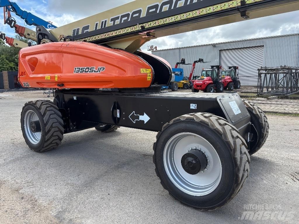 JLG 1350 SJP Telescopic boom lifts