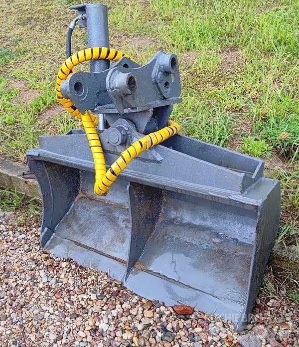 JCB 3 CX Backhoe loaders