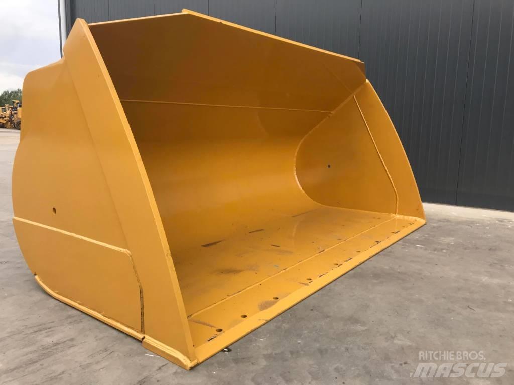CAT 938K Buckets