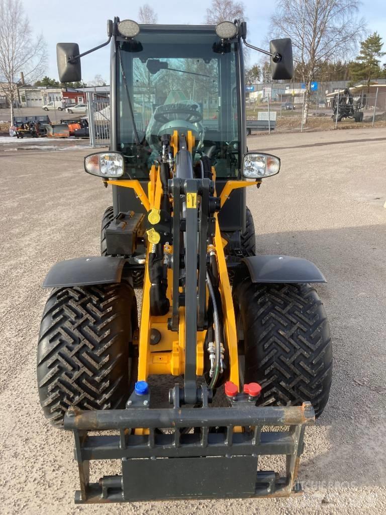 Schäffer 2445s Multi purpose loaders