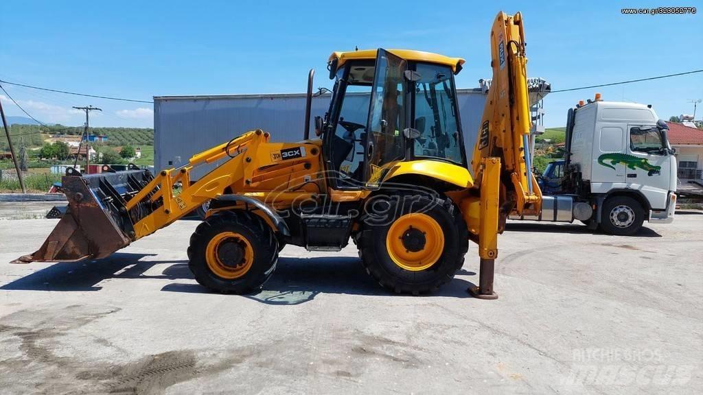 JCB 3 CX Backhoe loaders