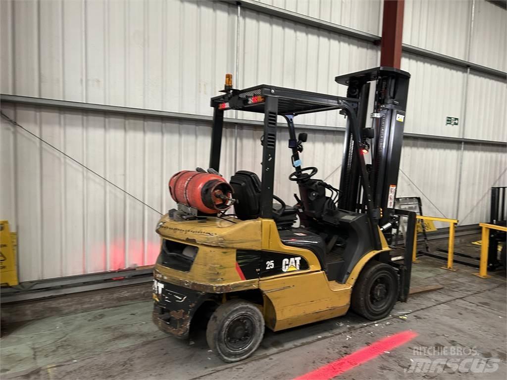 CAT GP25NT LPG trucks
