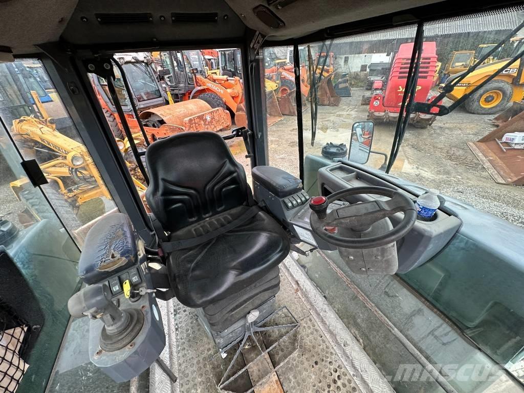 Hamm DV 70 VO Twin drum rollers