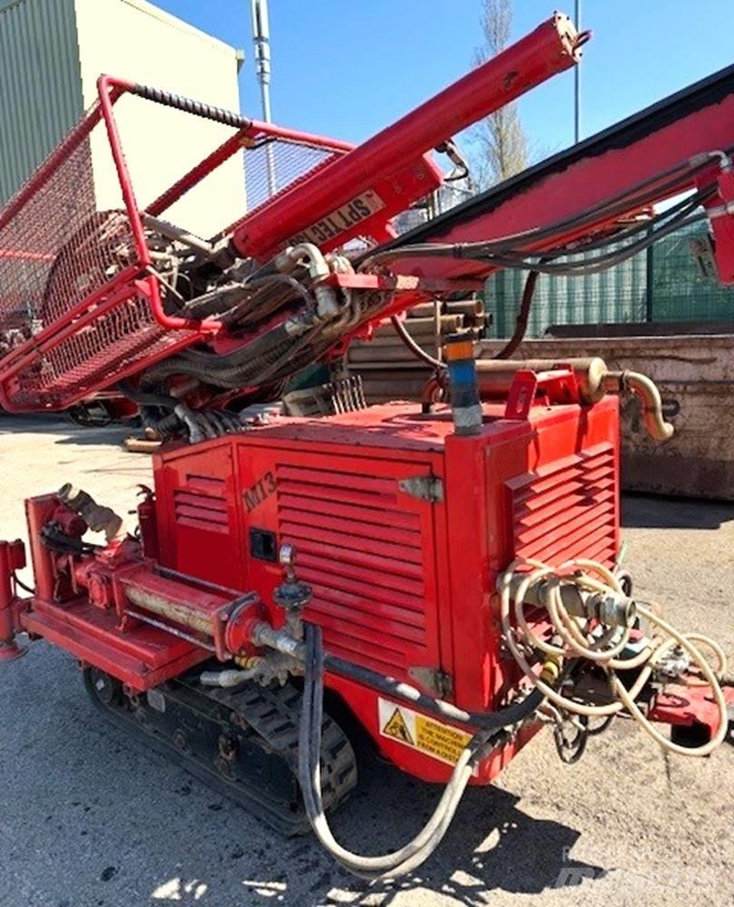 Massenza MI3 Piling rigs