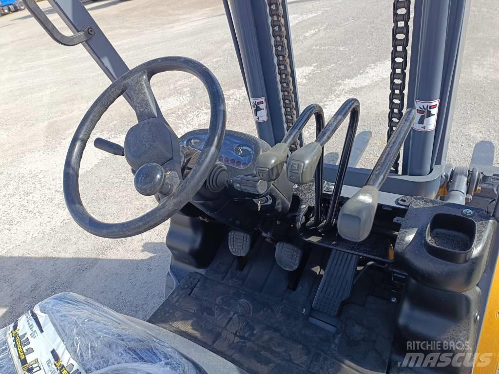 Komatsu FD30T-14 Forklift trucks - others