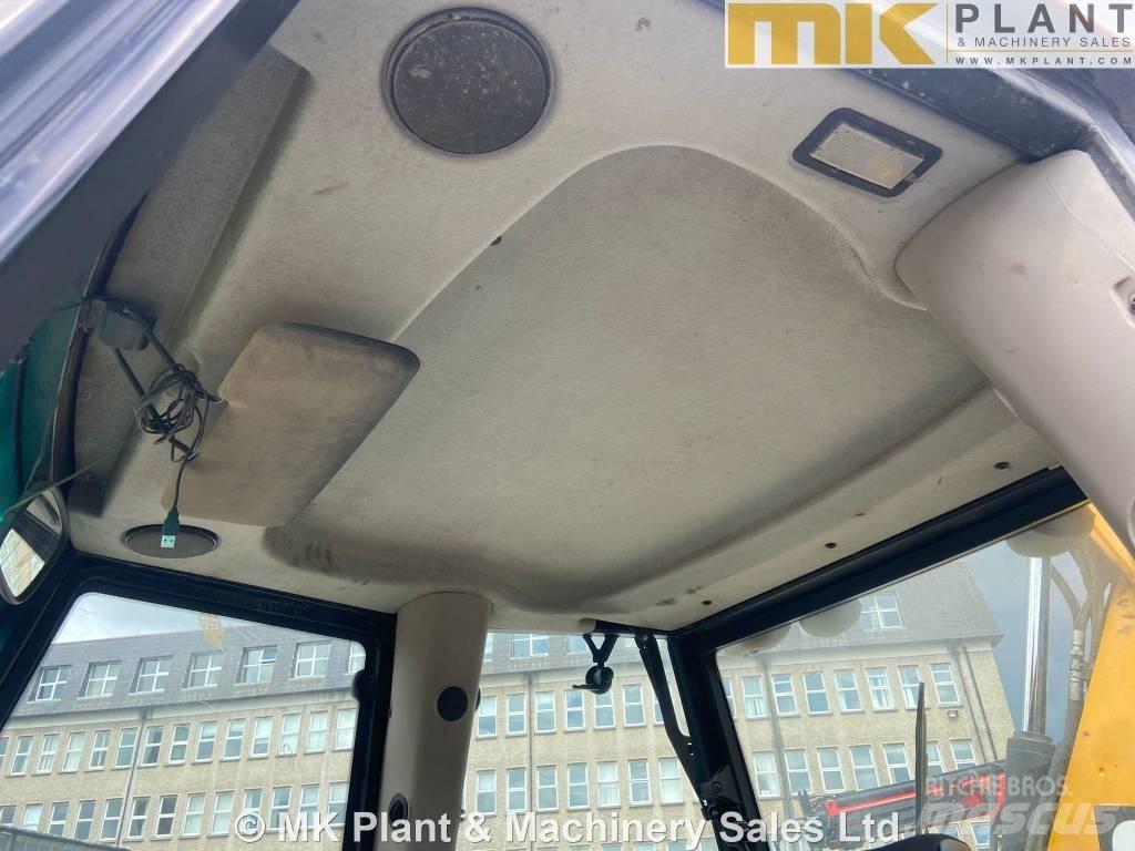 JCB 3 CX Backhoe loaders